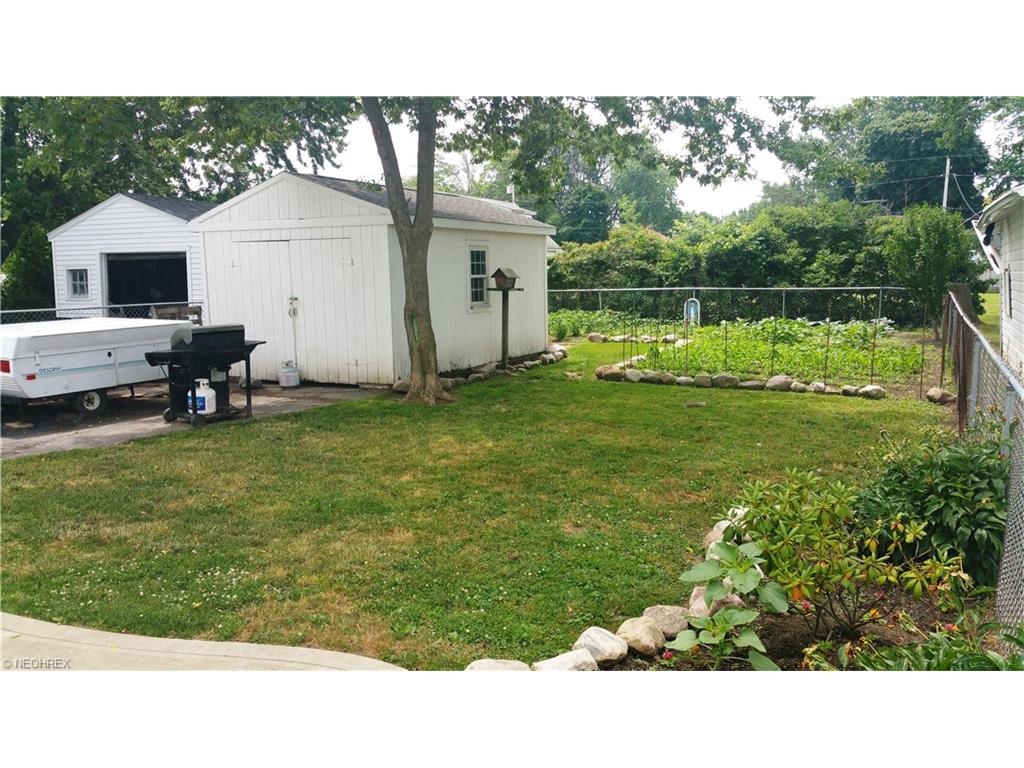 For Sale: 1301 W 17th St Lorain, OH 44052