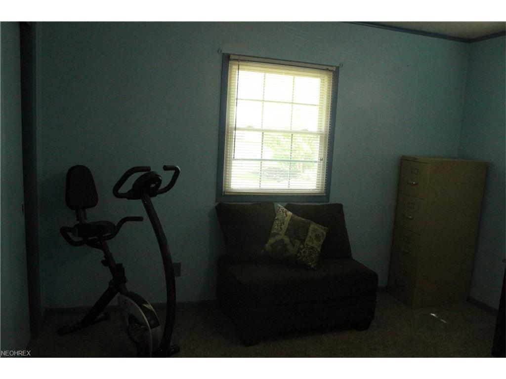 822 Dunny Ave