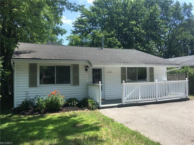 1386 Oxford Dr
