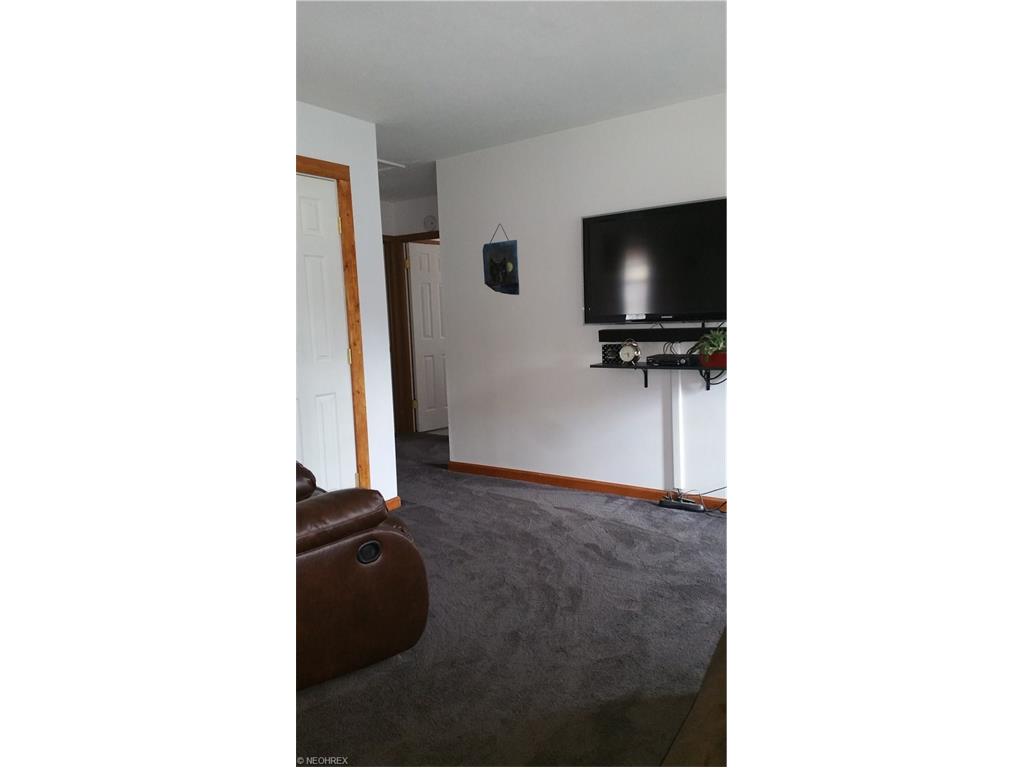 For Sale: 4691 Homewood Dr Mentor, OH 44060
