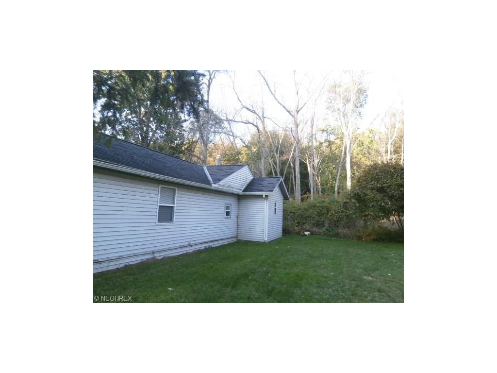 4964 Lakeview Dr