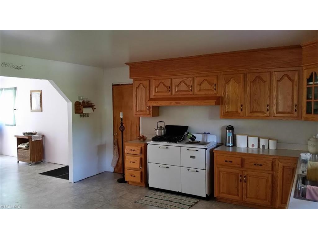 For Sale: 9288 Laird Rd Middlefield, OH 44062