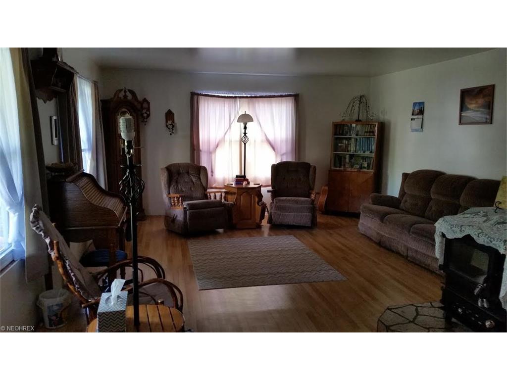 For Sale: 9288 Laird Rd Middlefield, OH 44062