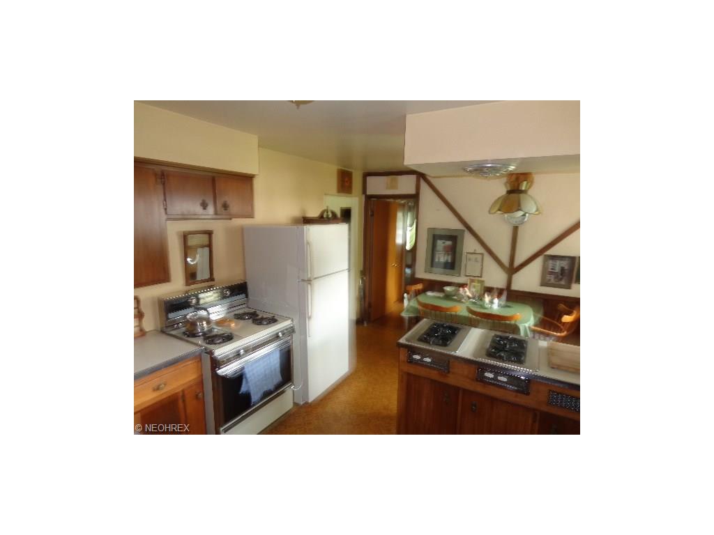 For Sale: 27018 Kennedy Ridge Ext North Olmsted, OH 44070