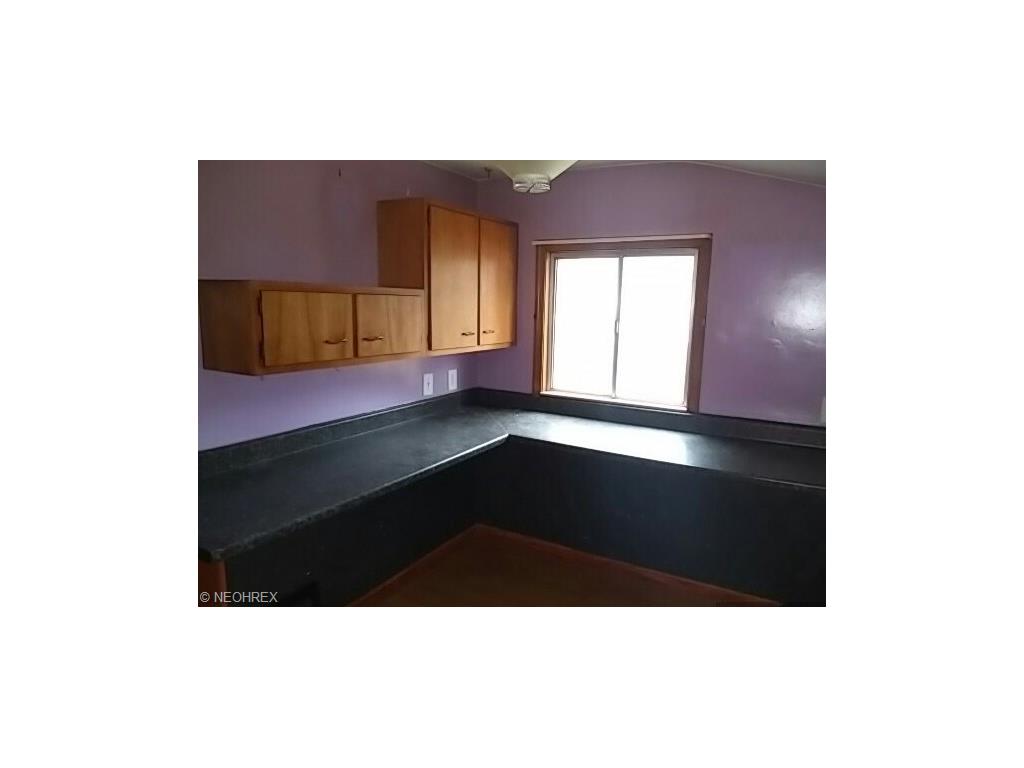 4589 Columbia Rd