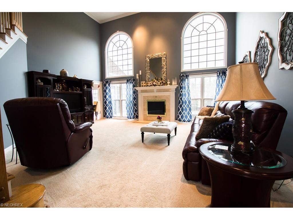 7589 Hunting Lake Dr