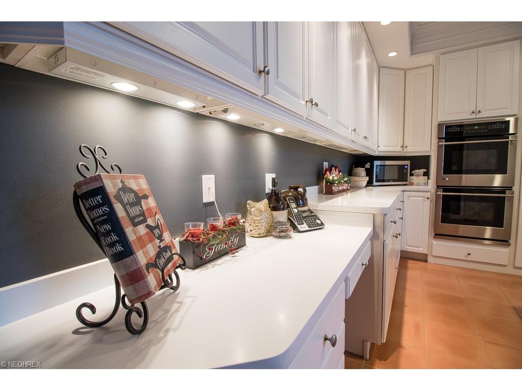 7589 Hunting Lake Dr