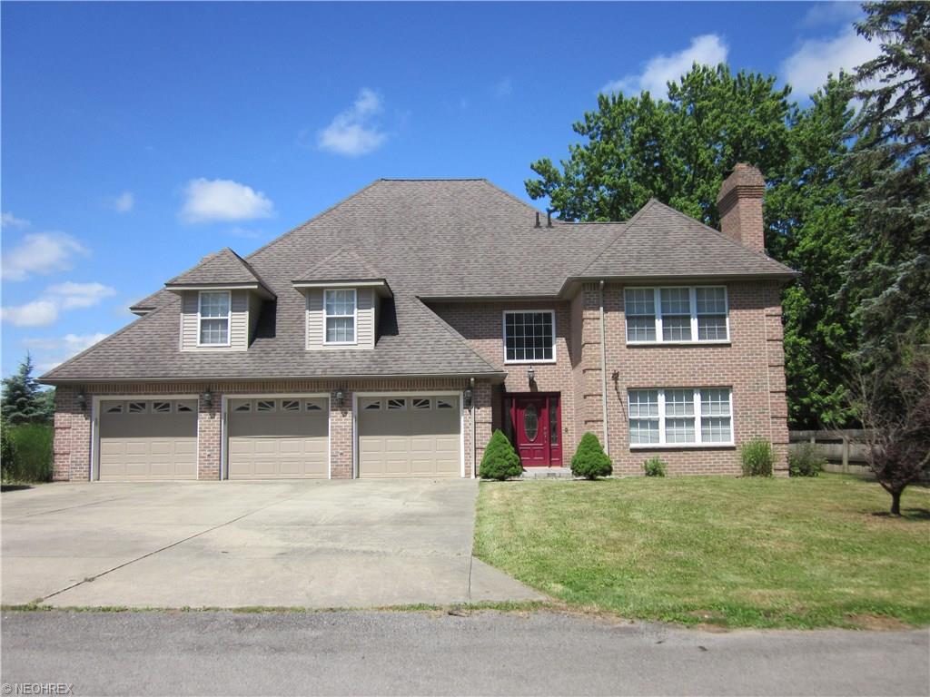 For Sale: 413 Geneva Pt Rock Creek, OH 44084