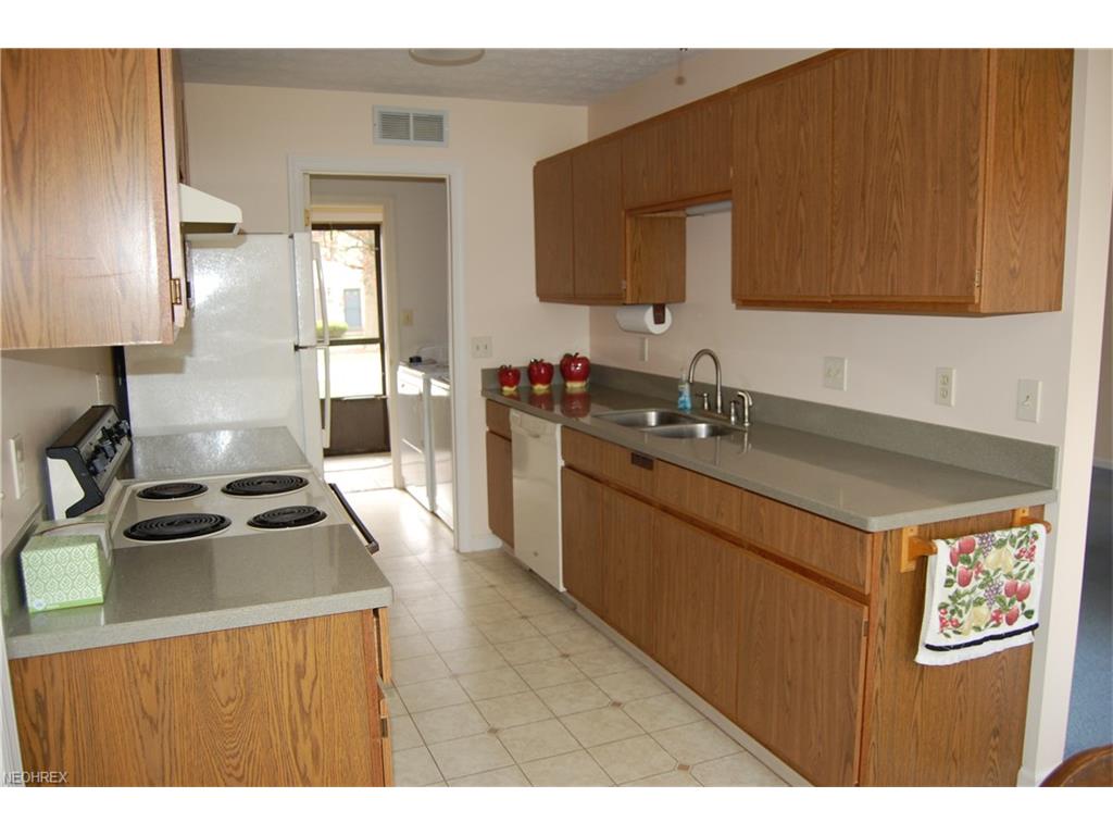 2229 Heather Ln #8