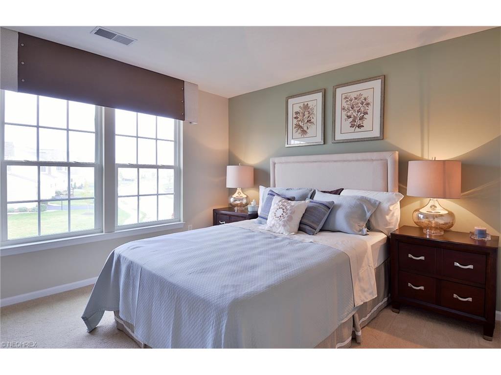For Sale: 48 Liberty Cv Twinsburg, OH 44087