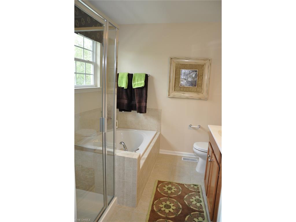 10127 Flagstone Dr