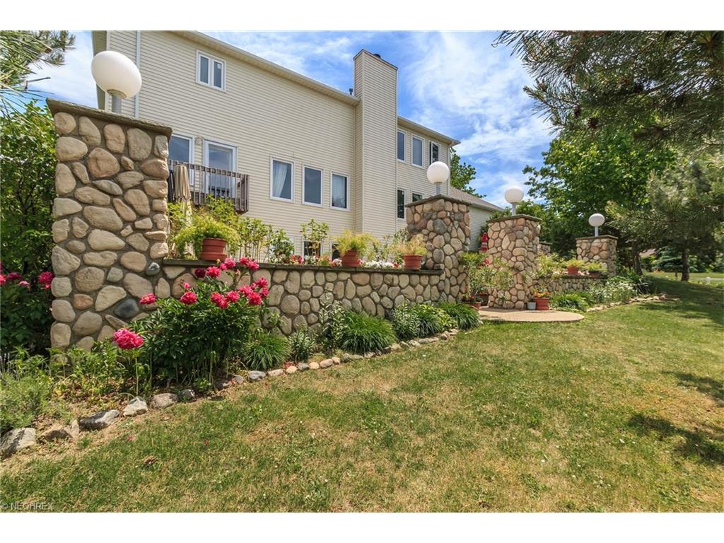 9780 Mountainview Dr