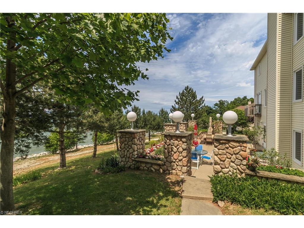 9780 Mountainview Dr