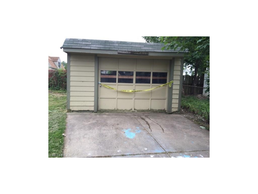 For Sale: 3311 Saratoga Ave Cleveland, OH 44105