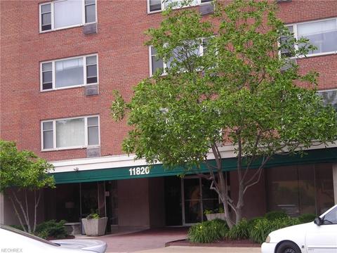 11720 Edgewater Dr #105