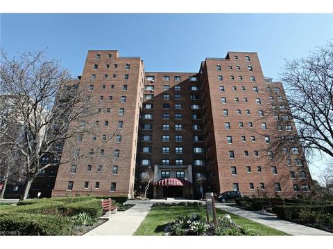 11720 Edgewater Dr #105