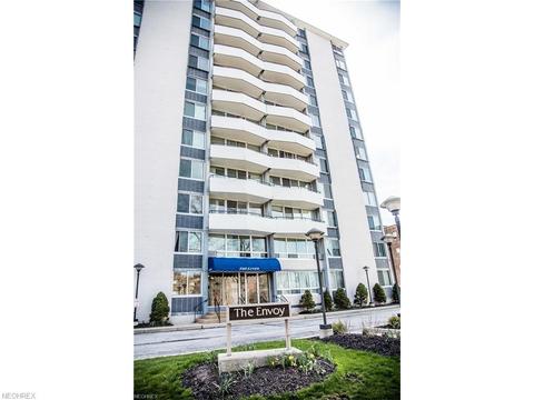 11720 Edgewater Dr #105