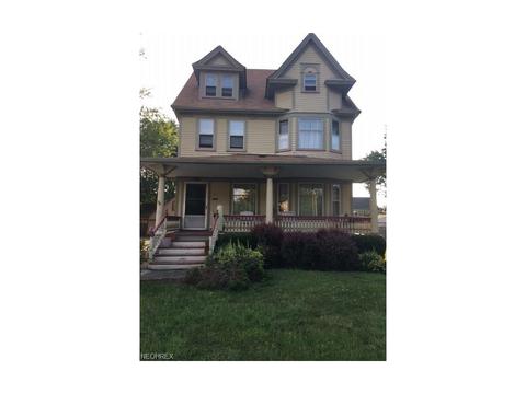 1607 Elmwood Ave