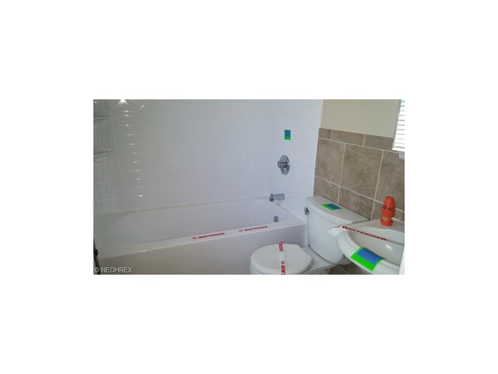 For Sale: 2711 Roanoke Ave Cleveland, OH 44109