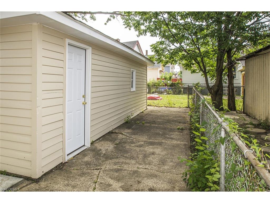 For Sale: 4615 W 41st St Cleveland, OH 44109