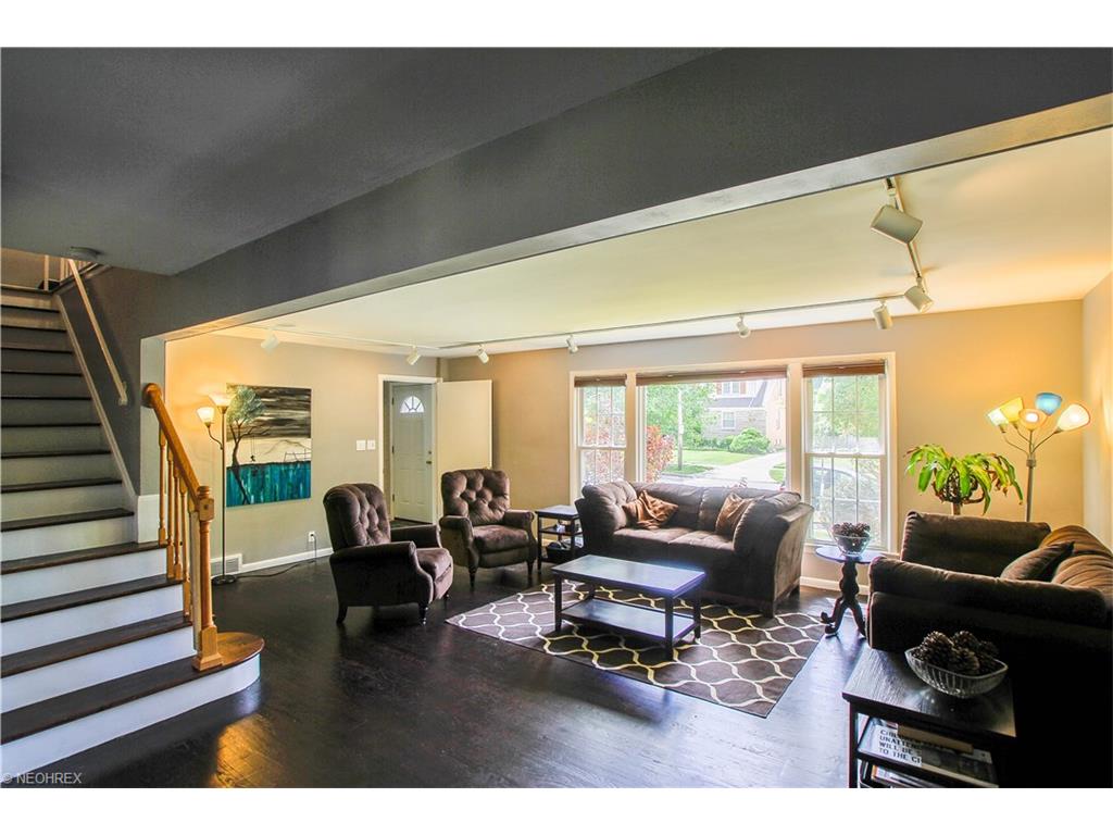 For Sale: 2427 Bromley Cleveland, OH 44118