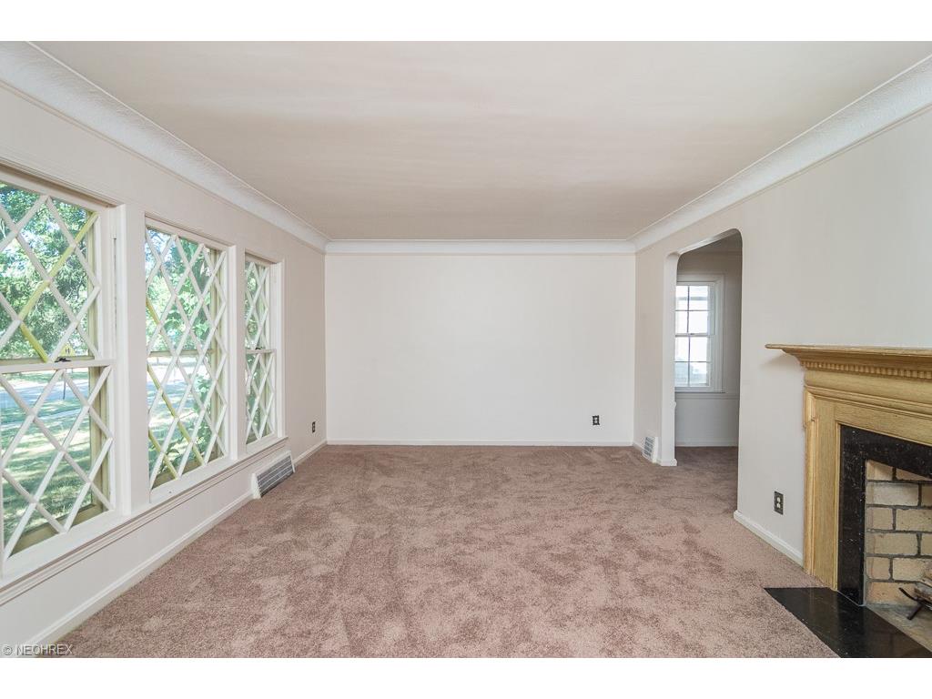 For Sale: 3614 Silsby Rd Cleveland, OH 44118