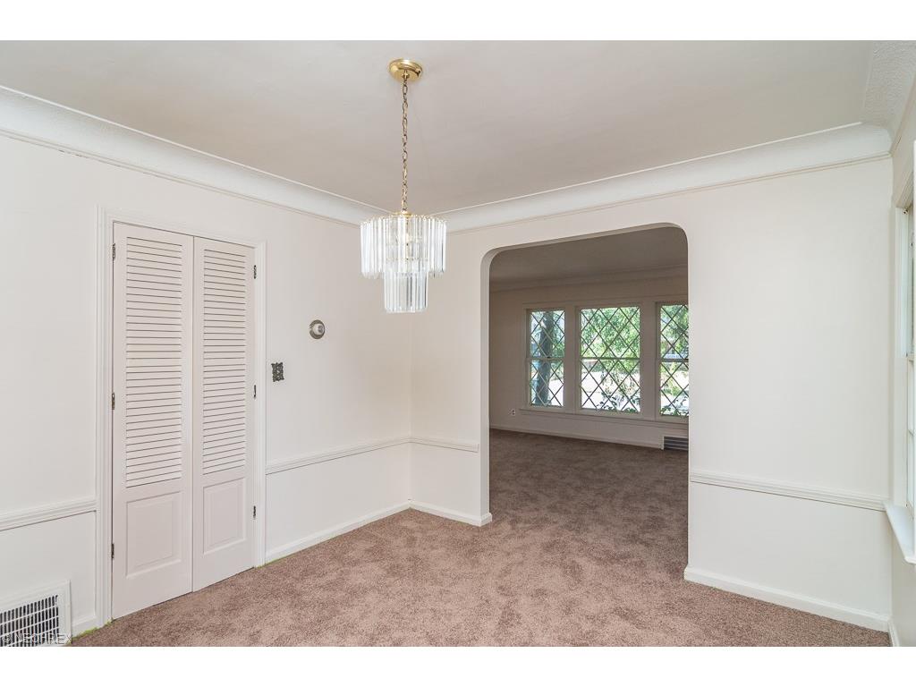 For Sale: 3614 Silsby Rd Cleveland, OH 44118