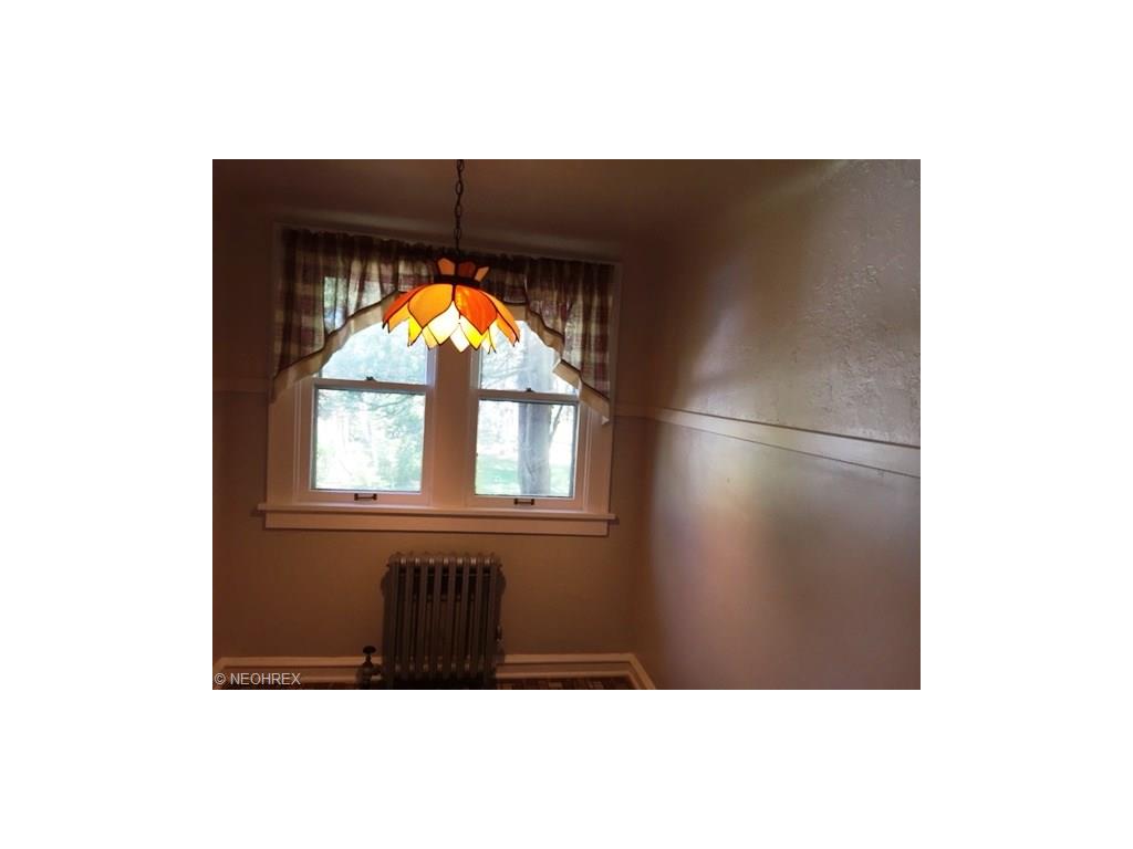 For Sale: 2495 Eaton Rd Cleveland, OH 44118