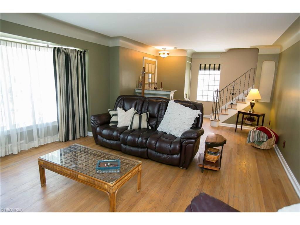 For Sale: 2540 Milton Rd Cleveland, OH 44118