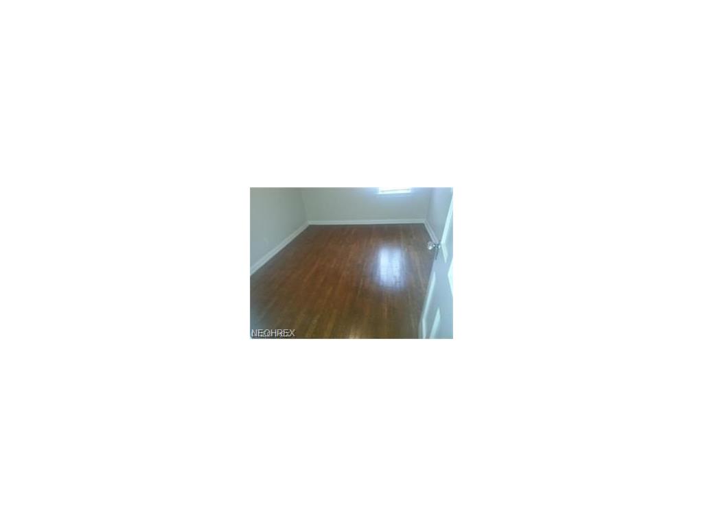 880 Selwyn Rd