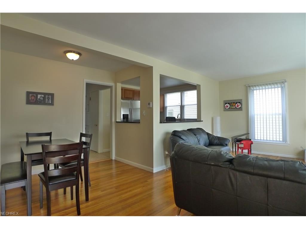 2327 Loyola Rd
