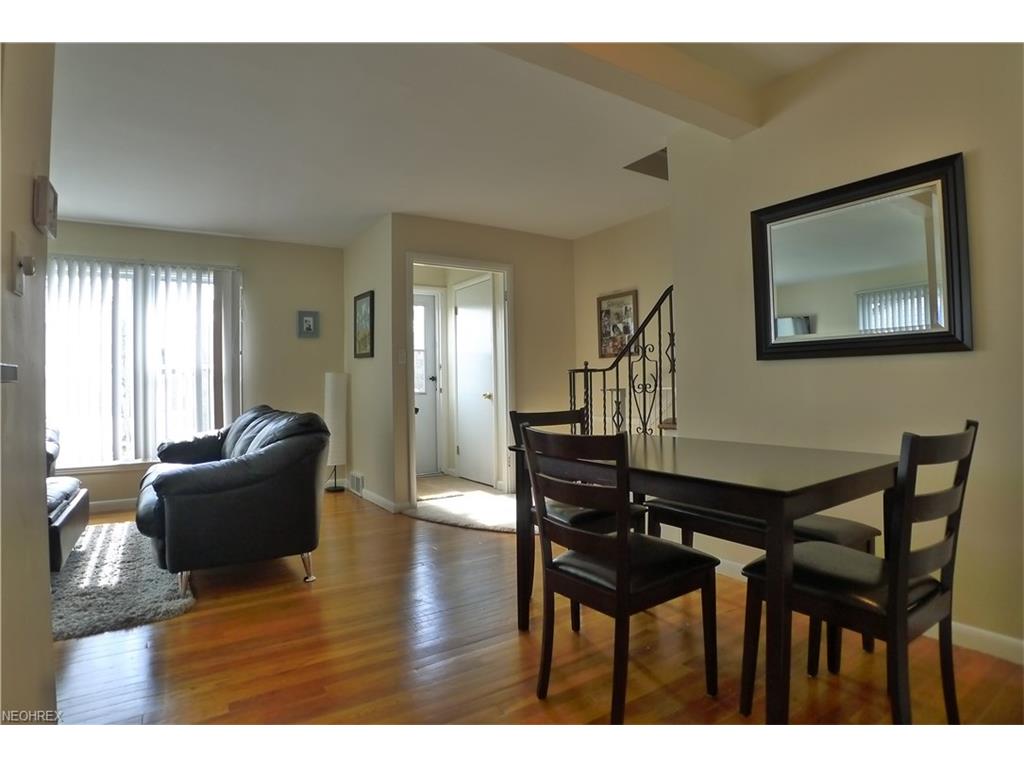 2327 Loyola Rd
