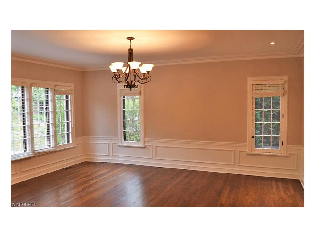 For Sale: 2957 Eaton Rd Beachwood, OH 44122