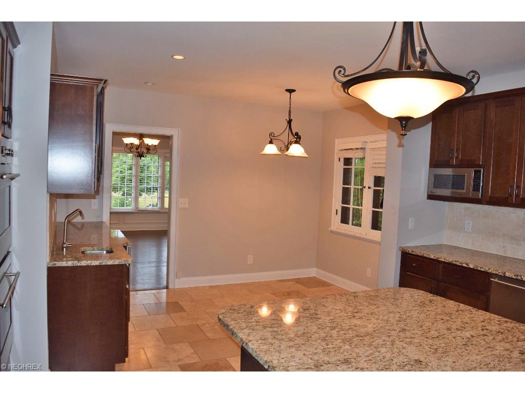 For Sale: 2957 Eaton Rd Beachwood, OH 44122