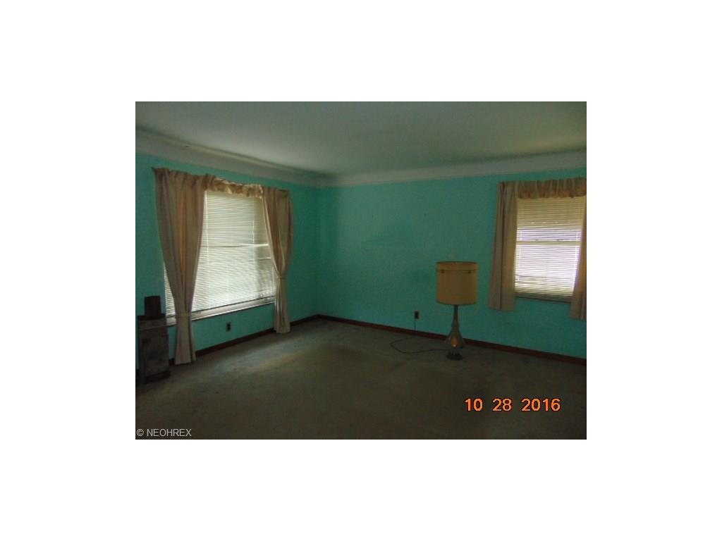 20130 Nicholas Ave