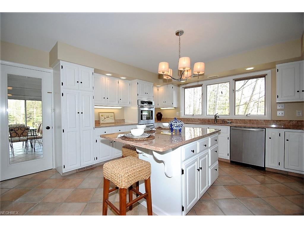 65 Stonewood Dr