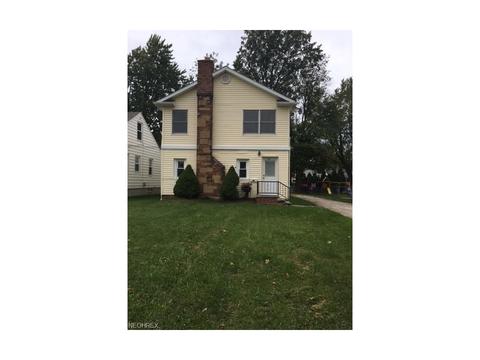 1296 Commonwealth Ave