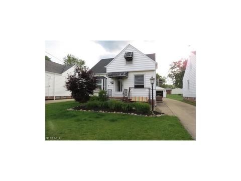 1296 Commonwealth Ave