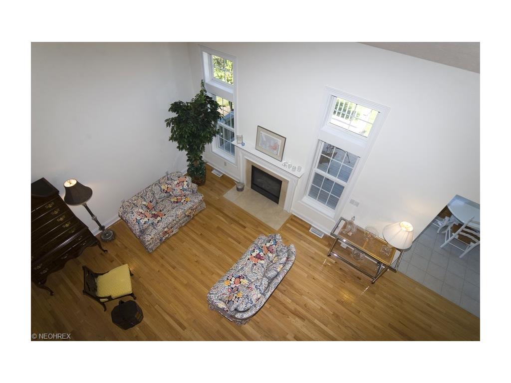 5024 Bristol Ct