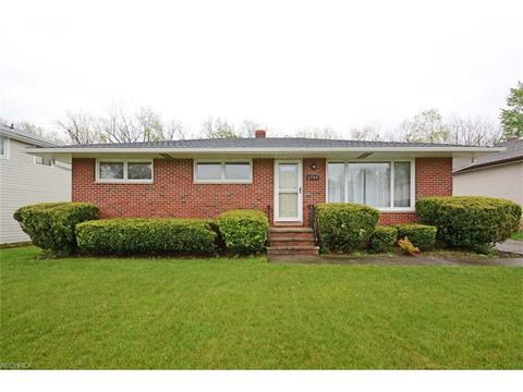 8116 Stratford Dr