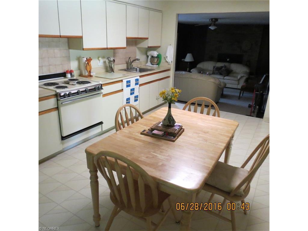 For Sale: 6900 Day Dr Cleveland, OH 44129