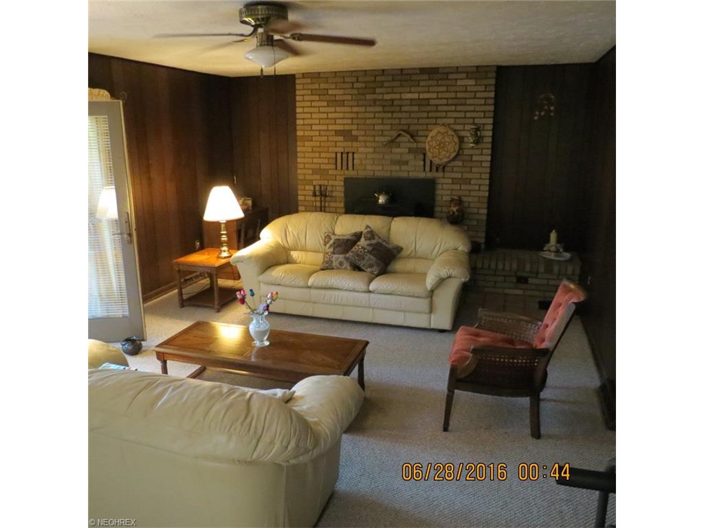 For Sale: 6900 Day Dr Cleveland, OH 44129
