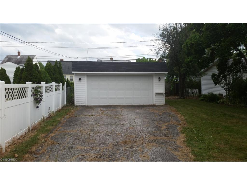 For Sale: 6903 Alber Ave Cleveland, OH 44129