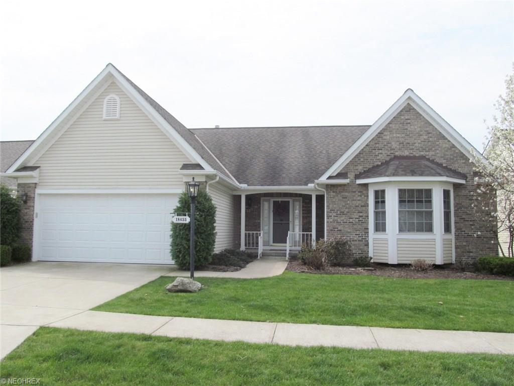 18455 N Winding Oak Dr, Cleveland OH 44130