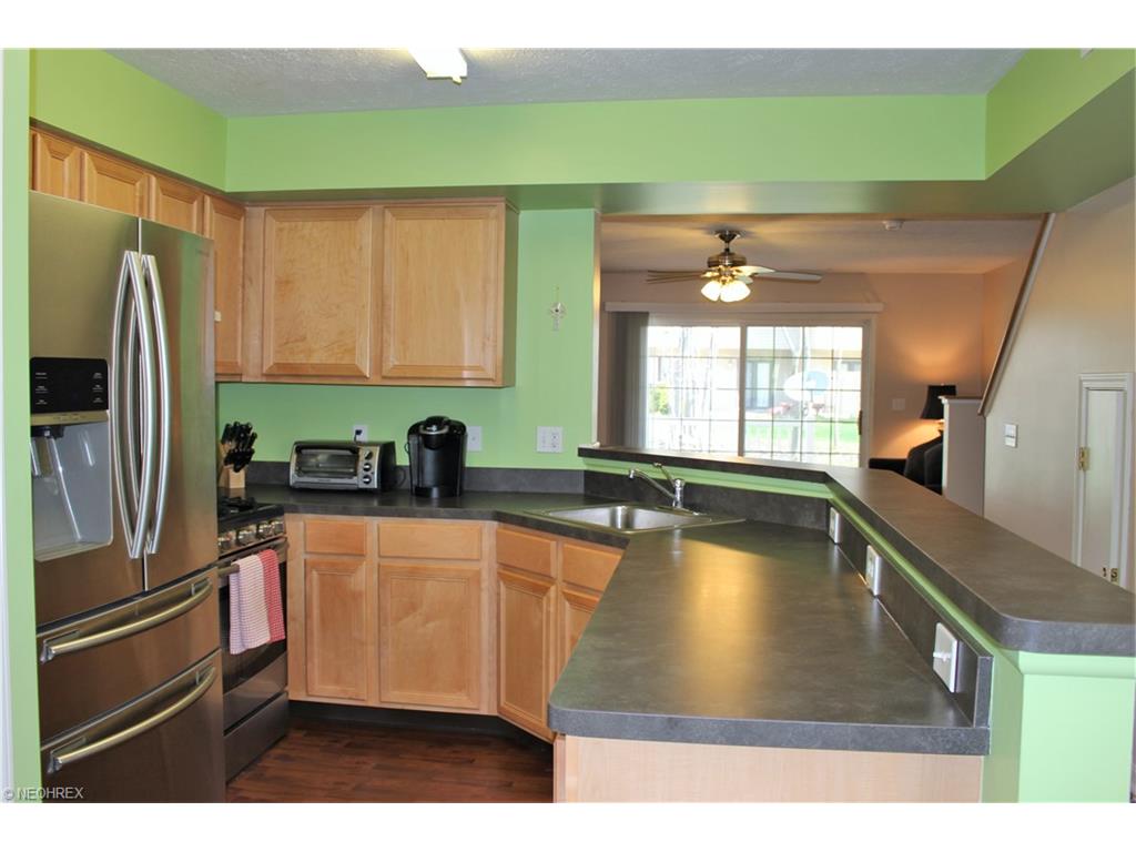 15550 Foxglove Ln, Cleveland OH 44130