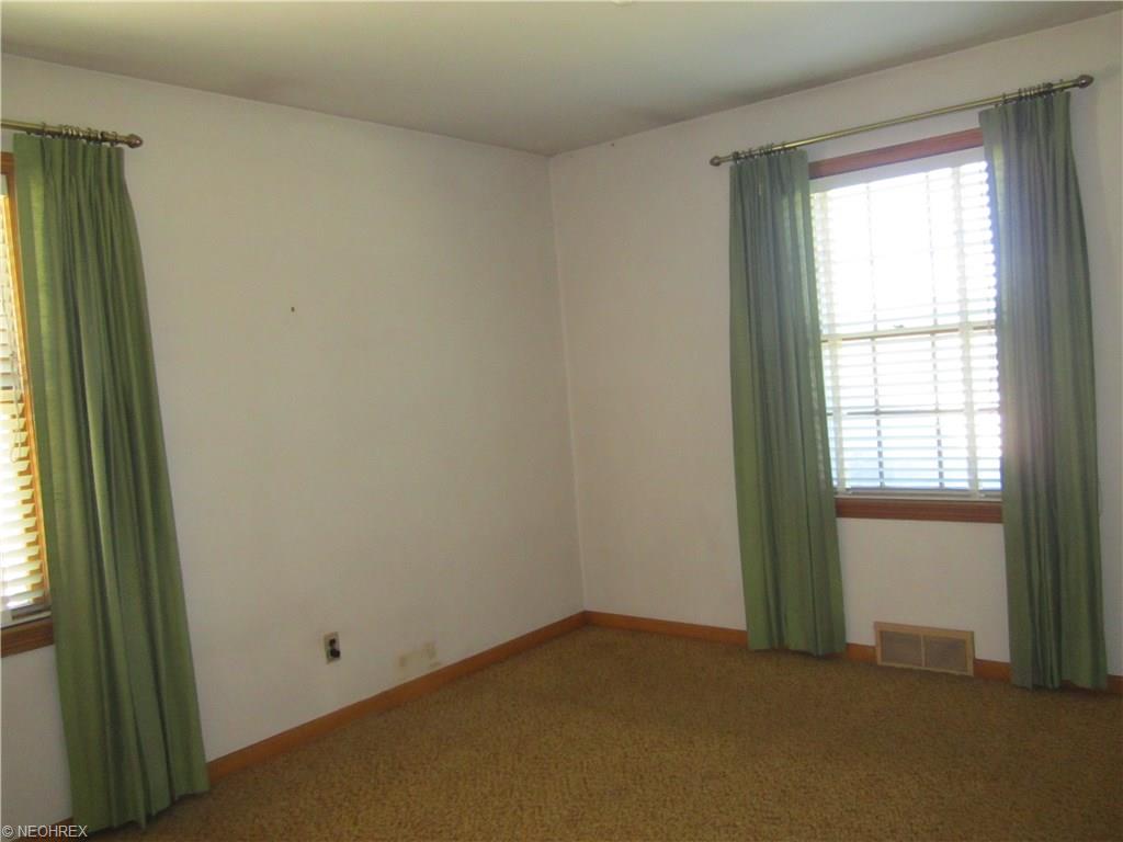 For Sale: 340 Tuxedo Ave Independence, OH 44131