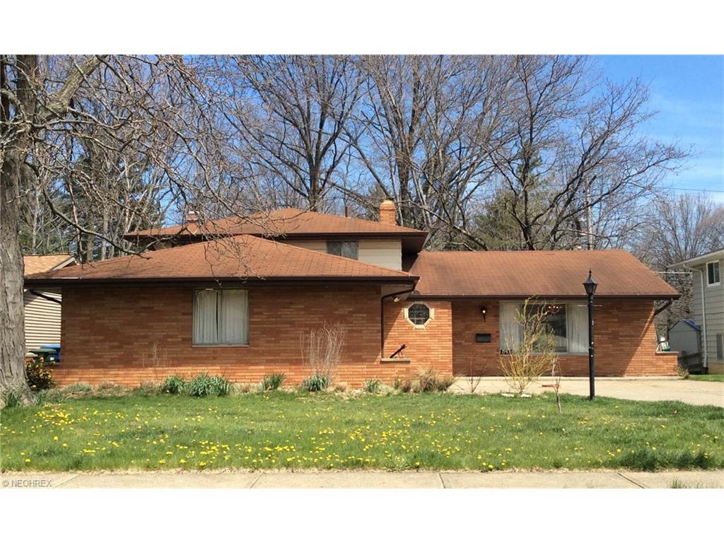 1787 Oaklawn Dr, Cleveland OH 44134