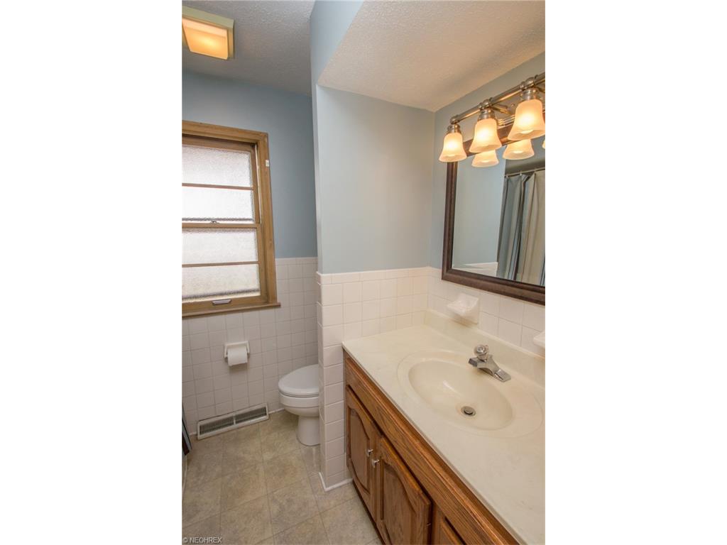 For Sale: 2707 Brookdale Ave Cleveland, OH 44134