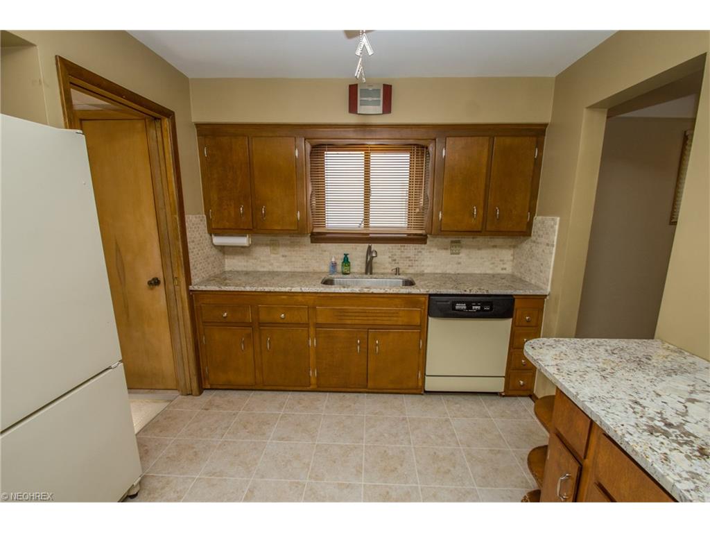 For Sale: 2707 Brookdale Ave Cleveland, OH 44134