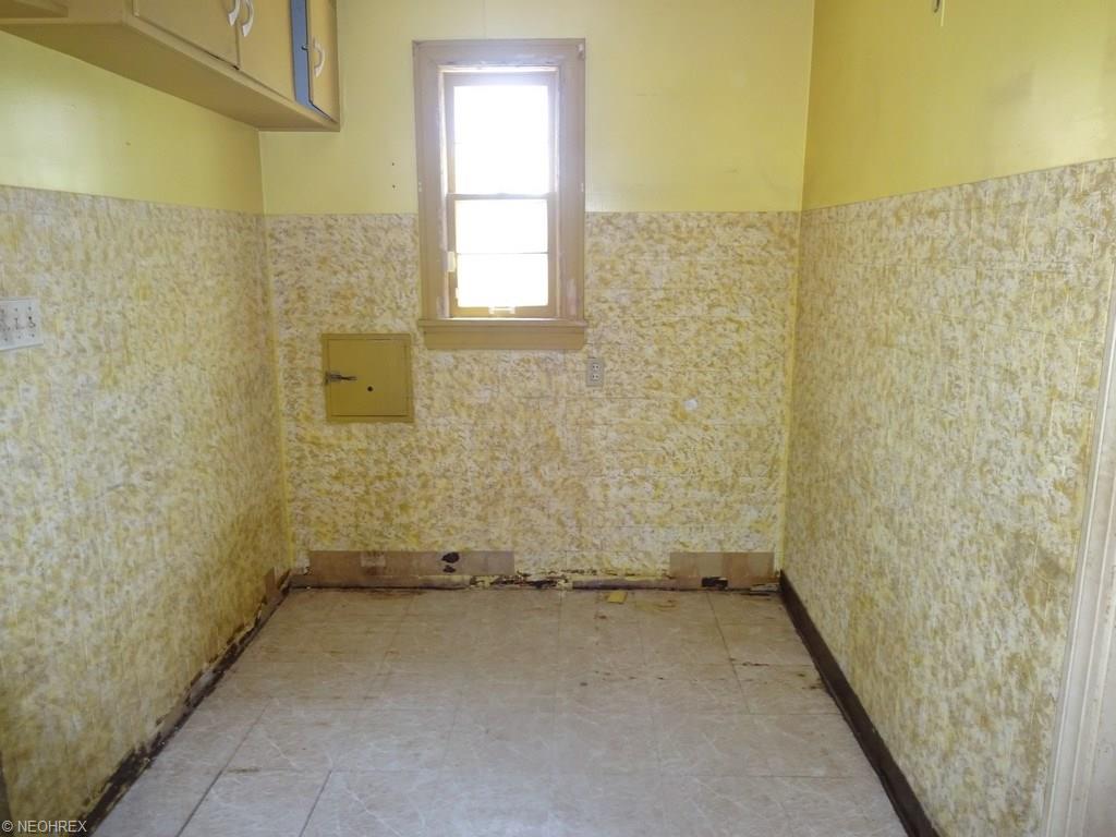 For Sale: 4421 W 145th St Cleveland, OH 44135